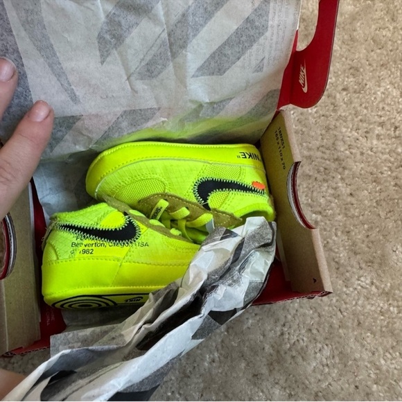 Nike Infant Off-White X Air Force 1 Low CB 'VOLT' Size: 3C - Picture 3 of 10